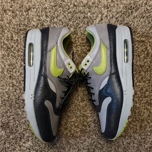 Nike Air Max 1 HUF Men's - Black, Gray, and Green lightly used NO BOX 10.5